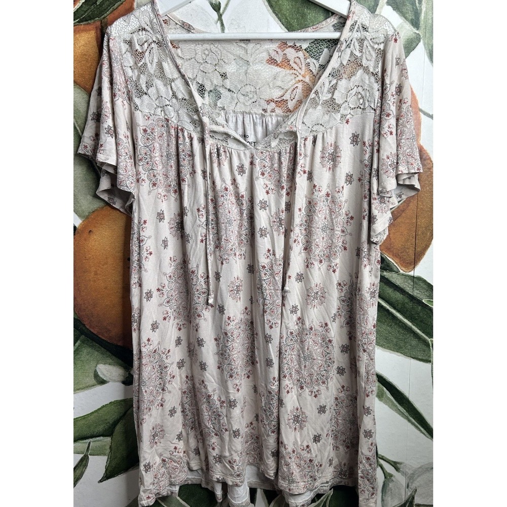 Torrid 1X Floral Blouse Super Soft Knit Tie Front Short Sleeve Plus Size Top